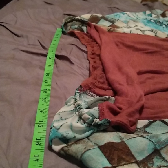 BKE Boutique dolman sleeve wrap top XS - Picture 13 of 16